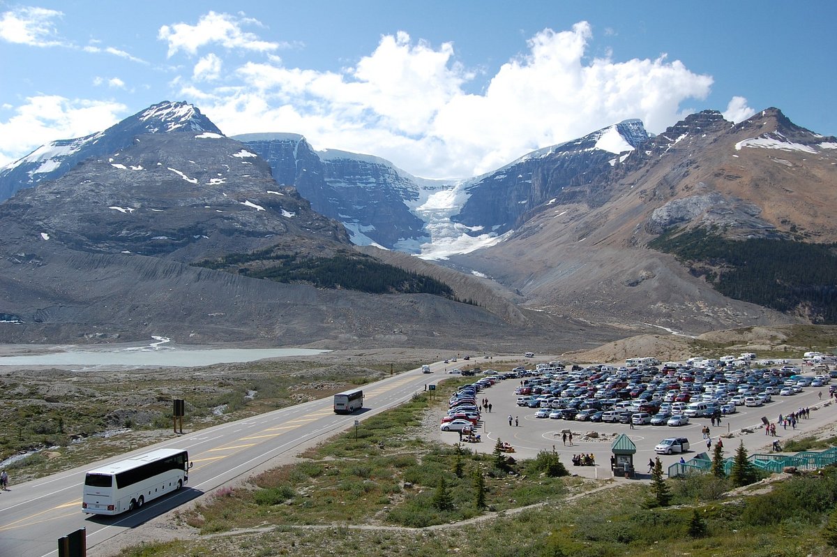 Columbia icefield road